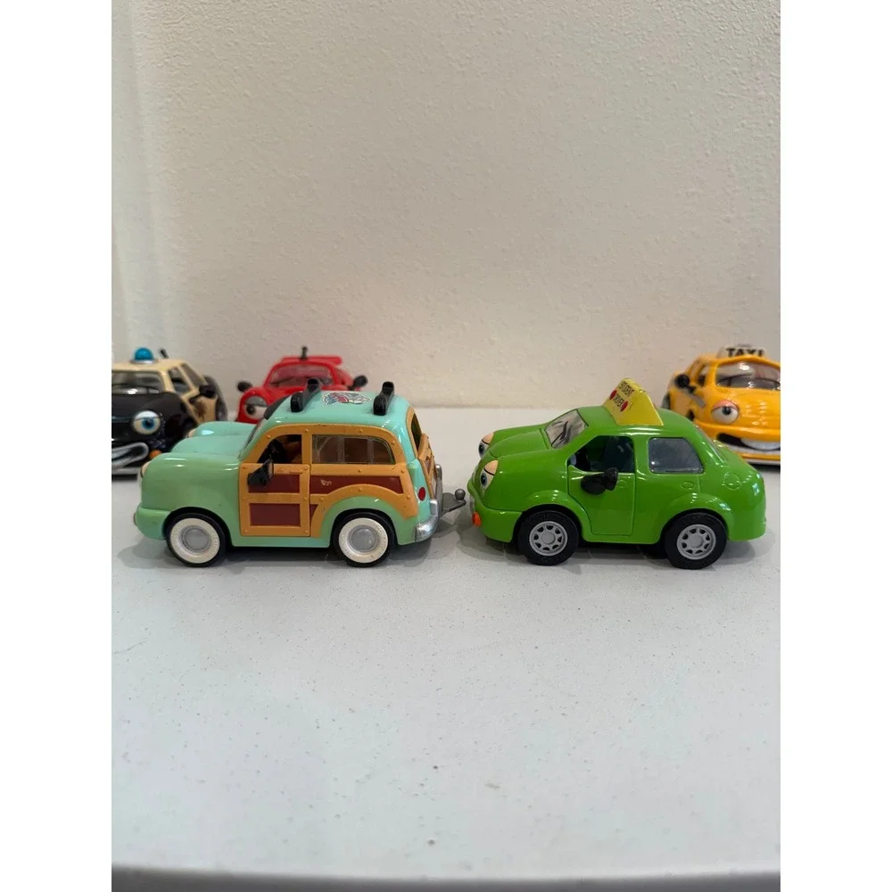 Chevron Cars Collectible Toy Vehicle Lot of 6 Police Taxi Student Driver Woody